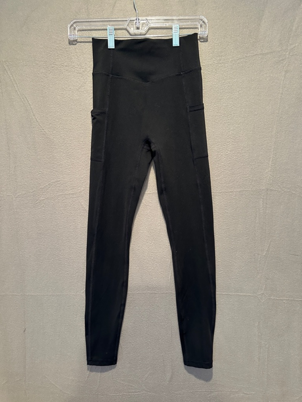 Form High-Waist Black Leggings with Side Pockets